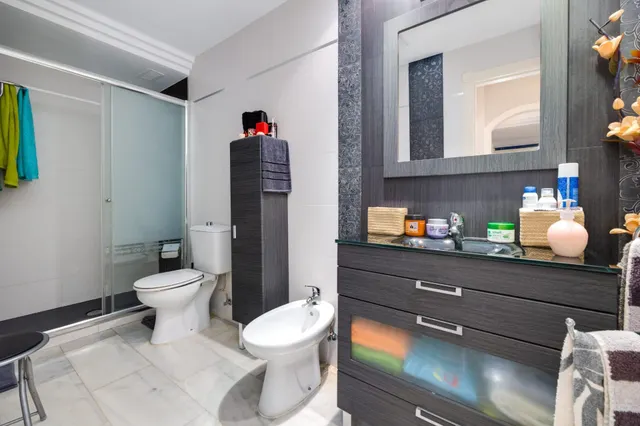 Venta Apartamento, Playa de Los Locos,  Primera línea de playa Torrevieja piscina comunitaria — 34
