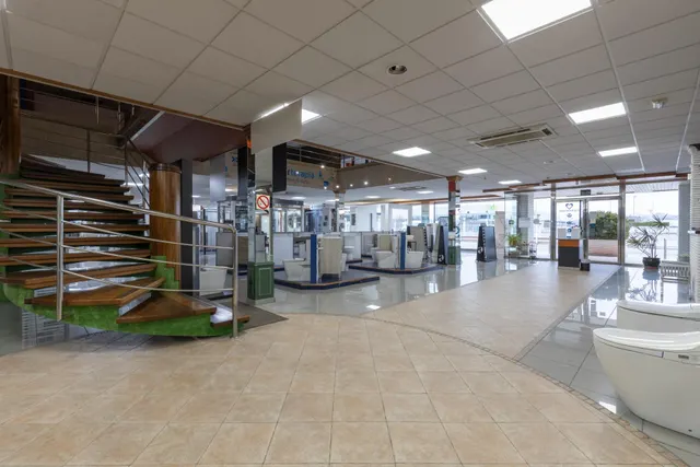 Venta Instalaciones Comerciales — 19