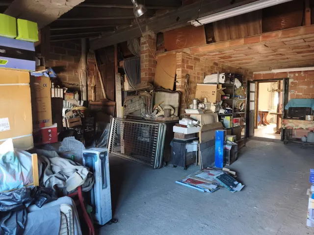 Casa zona La Parada con muchas posibilidades — 38