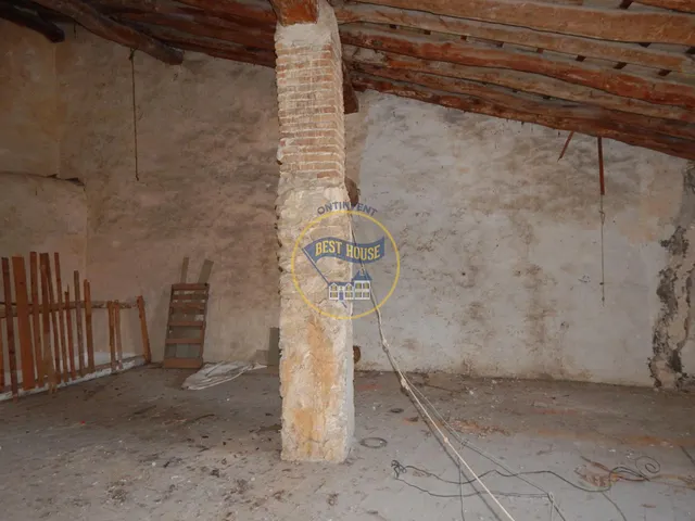 GRAN CASA CENTRICA EN BOCAIRENT — 12
