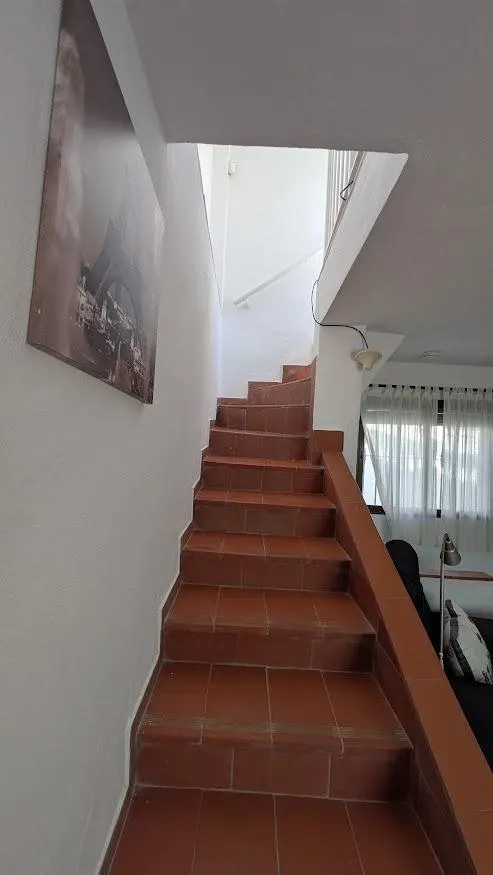 Casa rústica con terrazas y vistas a la montaña en Totalán — 38