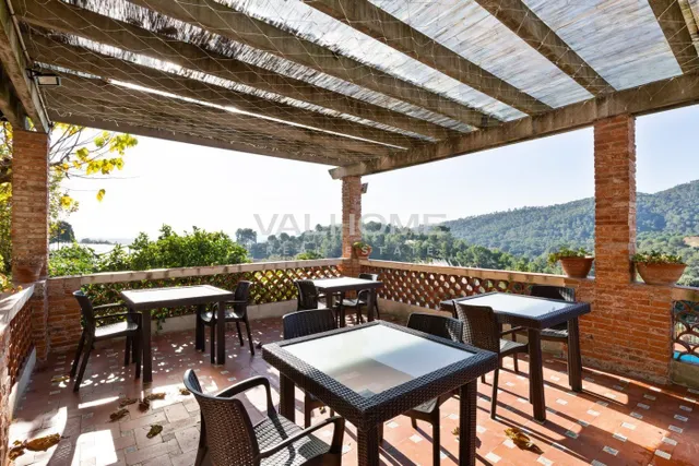 Villa modernista habilitada como hotel-boutique en alquiler  - foto 4