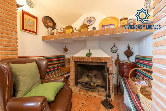 Chalet pareado con piscina, jardín y bonitas vistas a Granada en La Zubia — 17