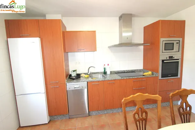 CASA REFORMADA AL LADO DE A PONTE ROMANA. — 4