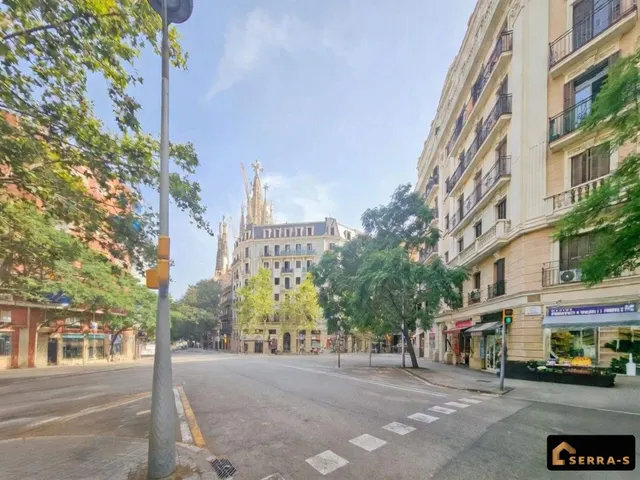 Luminoso piso con vistas a la Sagrada Familia — 10
