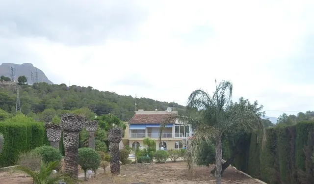 SE VENDE MAGNIFICA VILLA EN LA NUCIA — 4