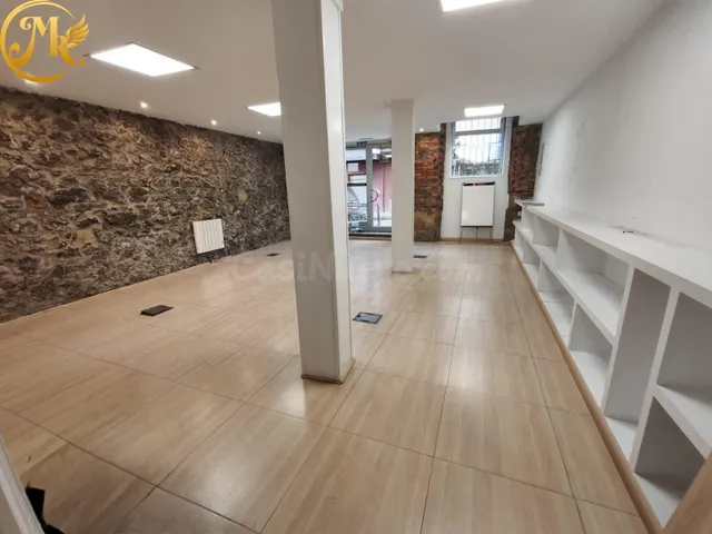 Local en planta baja en San Martín, junto al Palacio de Fest - foto 3