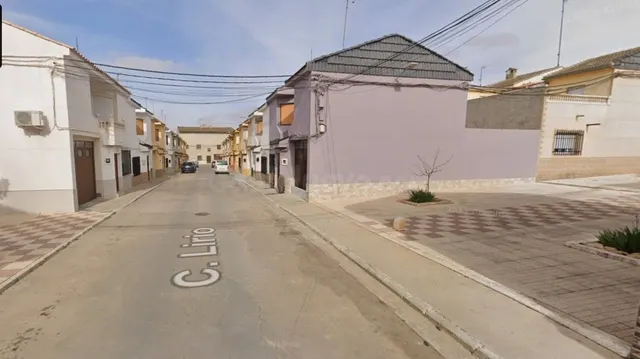 Casa-Chalet en Venta en Quintanar Del Rey Cuenca - foto 3