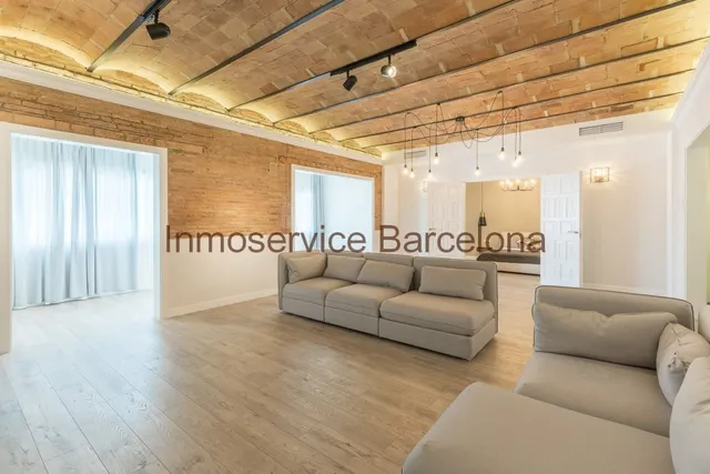 ESPECTACULAR PISO EN EL CENTRO DE BARCELONA — 10