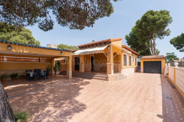 CHALET INDEPENDIENTE EN PUNTA PRIMA (ORIHUELA COSTA) - foto 2