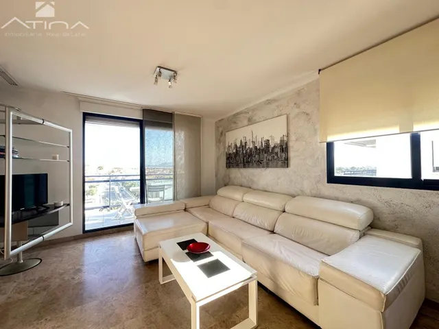 Exclusivo ático dúplex situado en la de playa de Daimús, a tan solo 300 metros de la orilla — 10