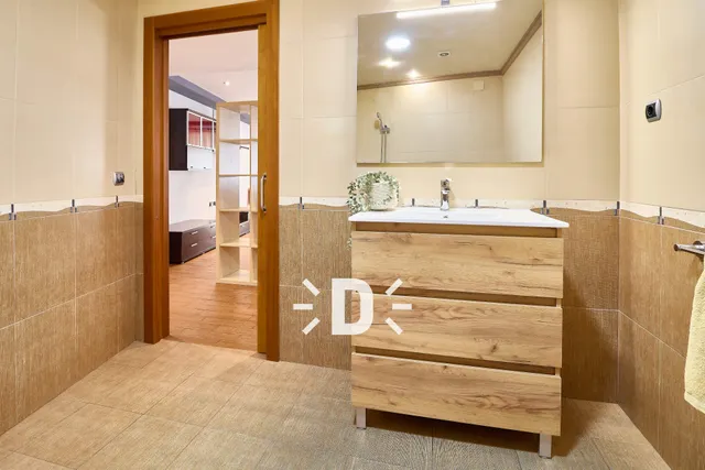 SE ALQUILA VIVIENDA EN ALFAFAR — 24