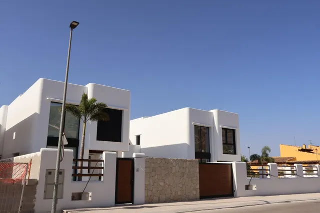 Villa 4 habitaciones 203m² en venta - Albir — 28