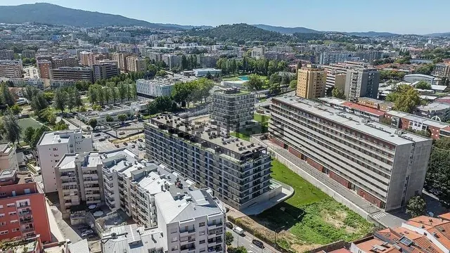 Apartamento 52m² en venta - São Victor — 25