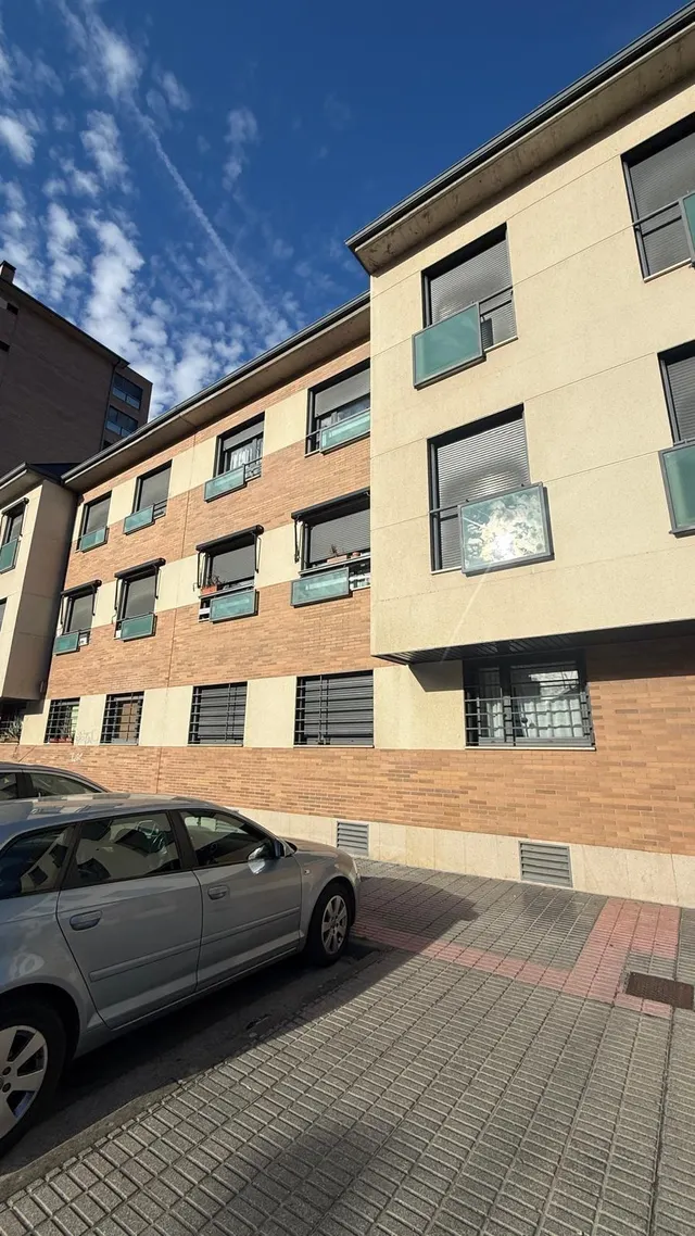 Se vende en la av/ del ferrocarril — 15