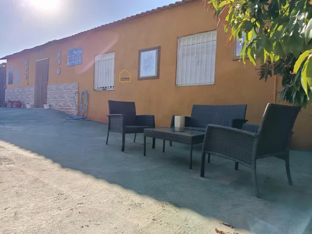 Casa con terreno 2 casas más y piscina privada. — 9