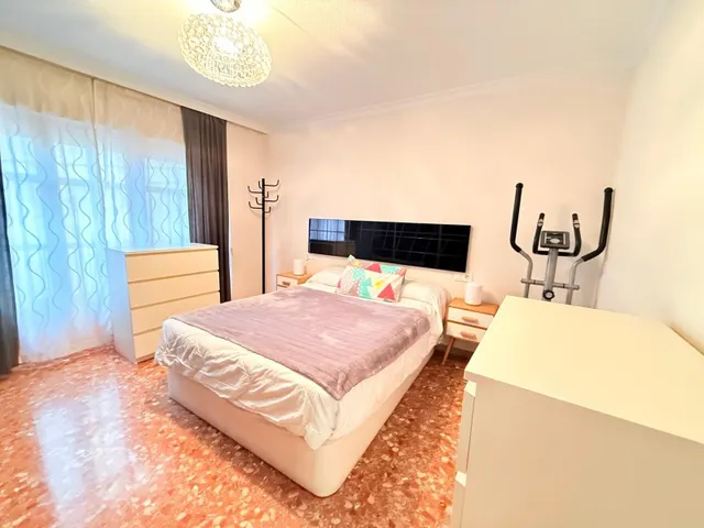 Exclusiva - - piso zona centro para entrar a vivir — 30