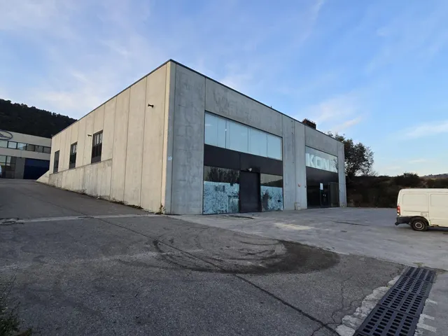 Nave en planta altillo de 912 m2 diafanos — 8