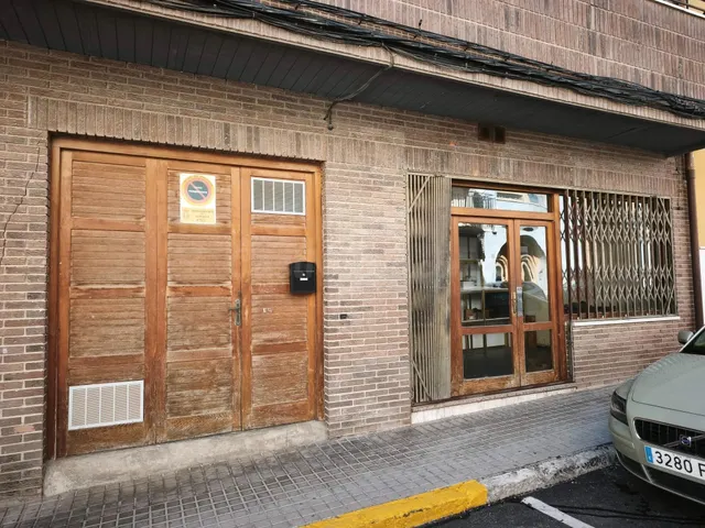LOCAL COMERCIAL TOTALMENTE ACONDICIONADO - foto 2