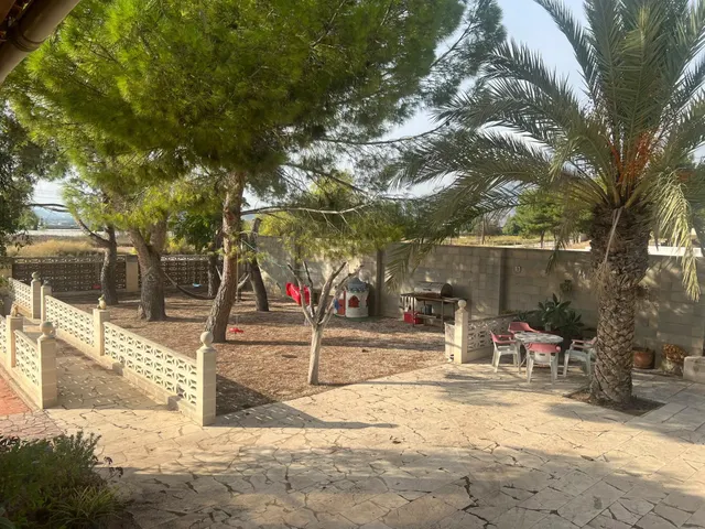 Chalet en Orito en urbanización La Capitana — 20