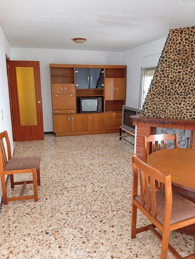 2 casas independientes en venta en Graja de Campalbo — 27