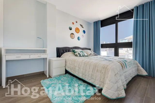 ¡EXTRAORDINARIO CHALET! AMPLIO Y SEMINUEVO CON PISCINA PRIVADA Y TRES TERRAZAS — 26