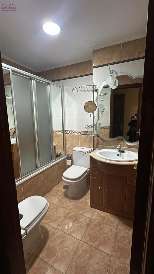 AMPLIA VIVIENDA.-ZONA CORTE INGLÉS — 11