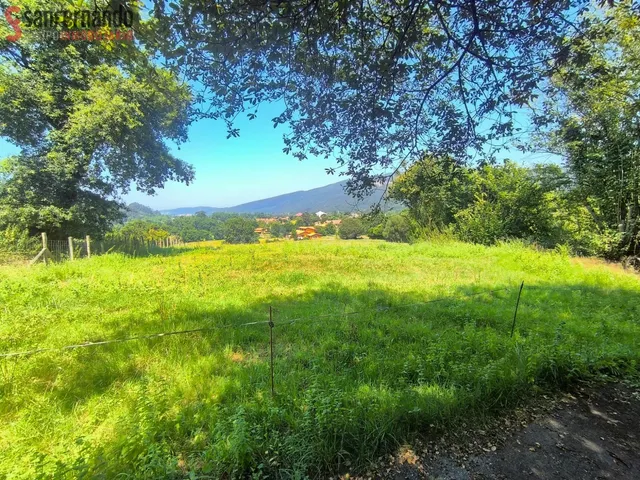 Parcela rústica con posibilidad de vivienda unifamiliar en V - foto 2