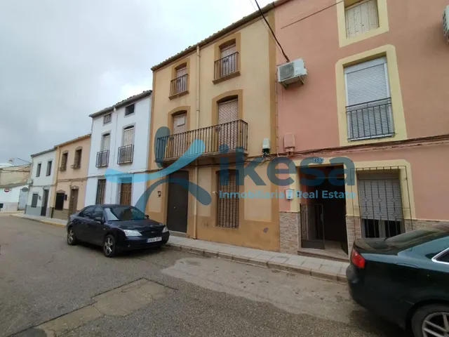 Venta de Casa Adosada en Montizon, Jaén - foto 2