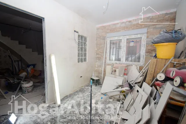 CASA CON CINCO TERRAZAS Y PAELLERO CERCA DE LA PLAYA — 47
