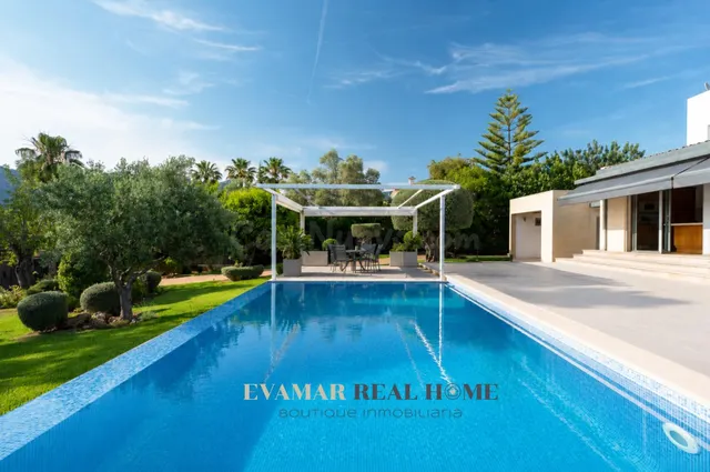 CHALET UNIFAMILIAR CON PISCINA DESBORDANTE Y VISTAS A LA SERRA DE TRAMUNTANA — 4