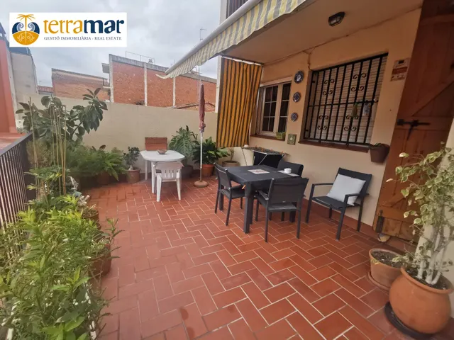 Amplio piso en pleno centro de cornellà con gran terraza — 25