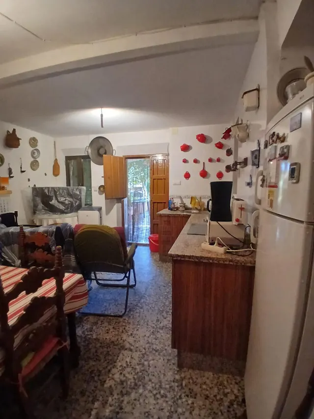 Casa con piscina y jardín. — 19