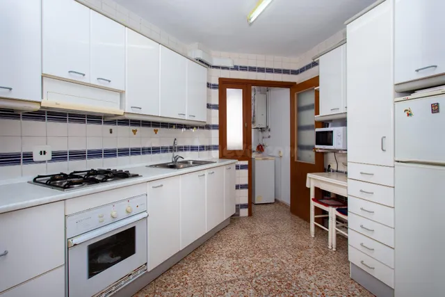 Ático de 3 dormitorios en Playa del Cura, Torrevieja. — 28