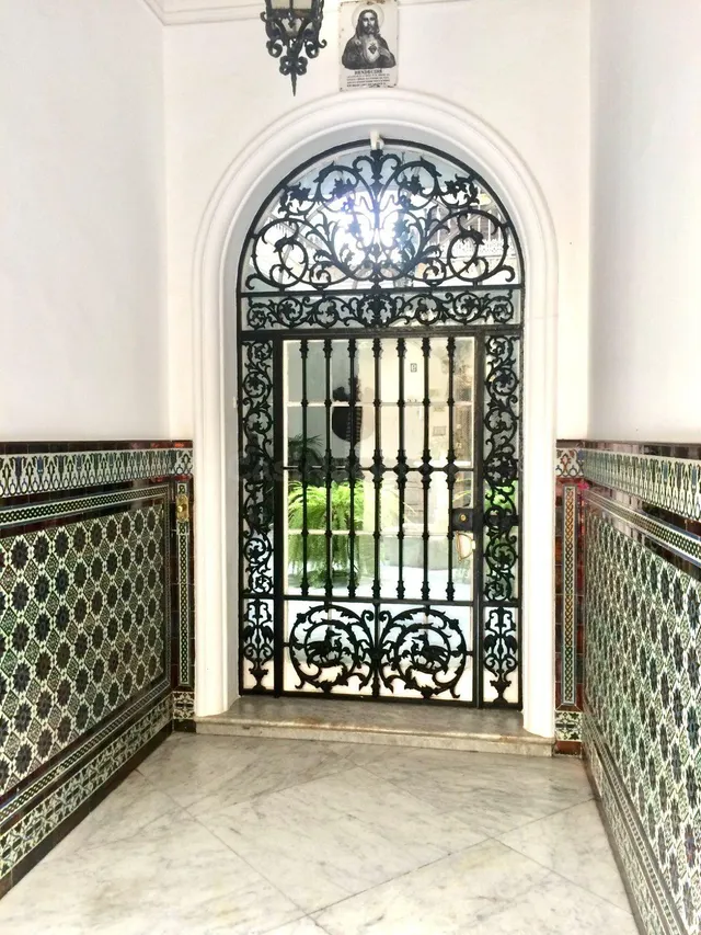 Casa Palacio en pleno centro de Tarifa - foto 5