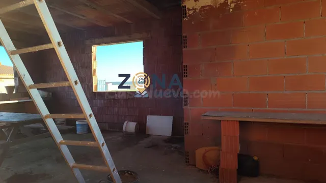 Oportunidad en Arrope (Cáceres): Vivienda para finalizar a t - foto 2
