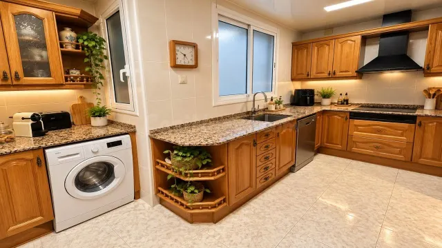 Amplio Piso en el Corazón de Cornellà de Llobregat por €394, - foto 5