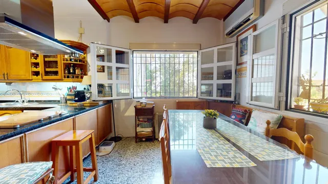 IMPRESIONANTE CASA EN CASILLA DEL AIRE — 40