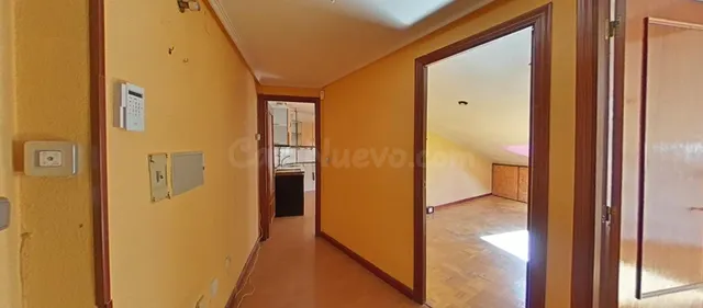 APARTAMENTO EN LA VIRGEN DEL CAMINO - foto 2