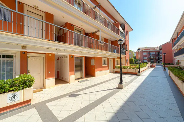 Amplio apartamento en excelente ubicación en venta en Jávea — 38