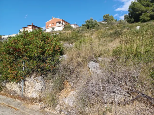 Terreno urbano edificable en venta de 633 m2 en zona residencial Los Jardines de Cunit — 5