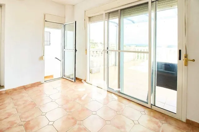 Espectacular chalet independiente con piscina, barbacoa y vistas panorámicas en Urbanización Altury (Turís) — 31