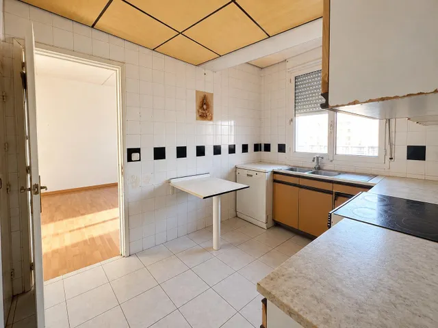 Se vende piso en el prat del llobregat, zona san cosme — 5