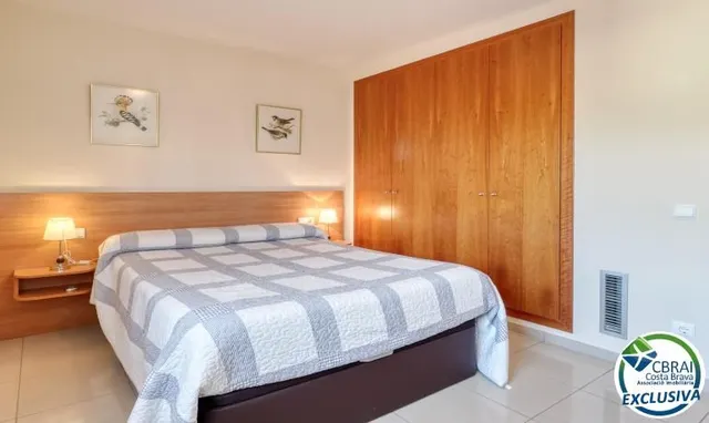 Apartamento de alto standing en Roses a 50 m del mar — 19