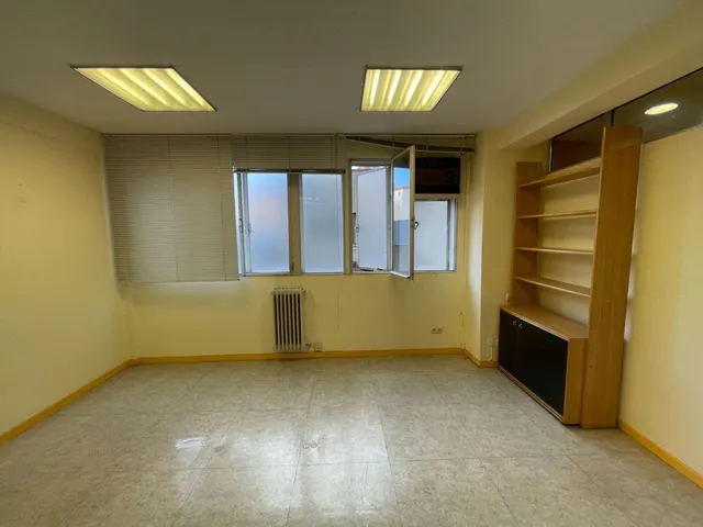 Despacho 268m² en alquiler - Paseo Zorrilla — 33