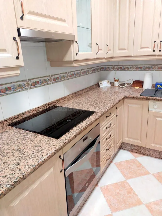 Piso 3 habitaciones 75m² en alquiler - Barrio León - foto 3
