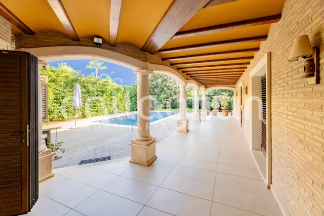Exclusivo Chalet en Torre en Conill — 4