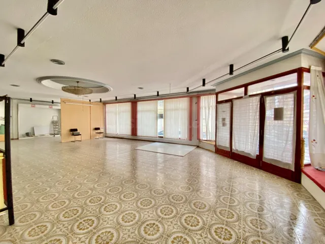 VENTA DE LOCAL COMERCIAL CON POSIBILIDAD DE CONSTRUIR EN ASP - foto 3