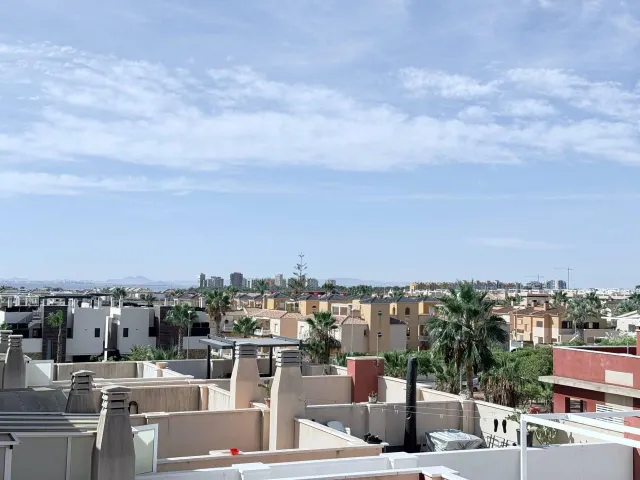 Excelente atico de 4 dormitorios en Lomas de Cabo Roig — 42