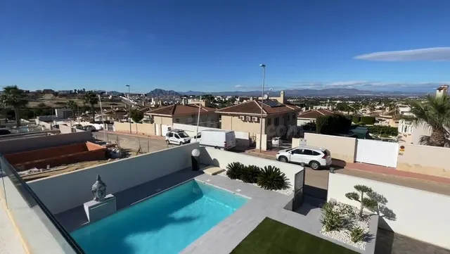 Villa 3 habitaciones 171m² en venta - Benijófar - foto 2